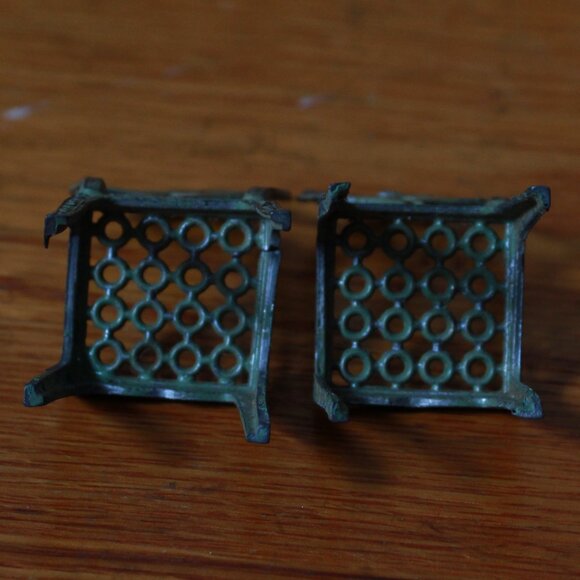 Antique Unknown Brand Miniature Dollhouse Metal Tables & Chairs - Picture 4 of 8